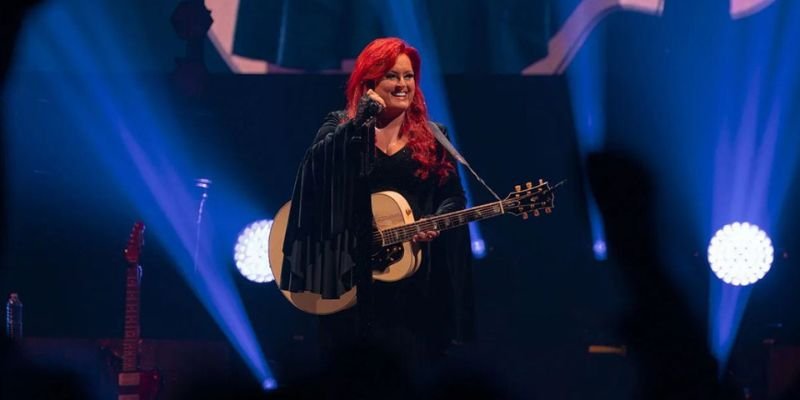 wynonna judd performance reactions